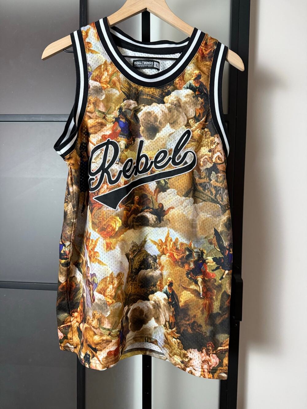 Rebel Minds Men's Angels Artwork Sleeveless Basketball Jersey Size Large